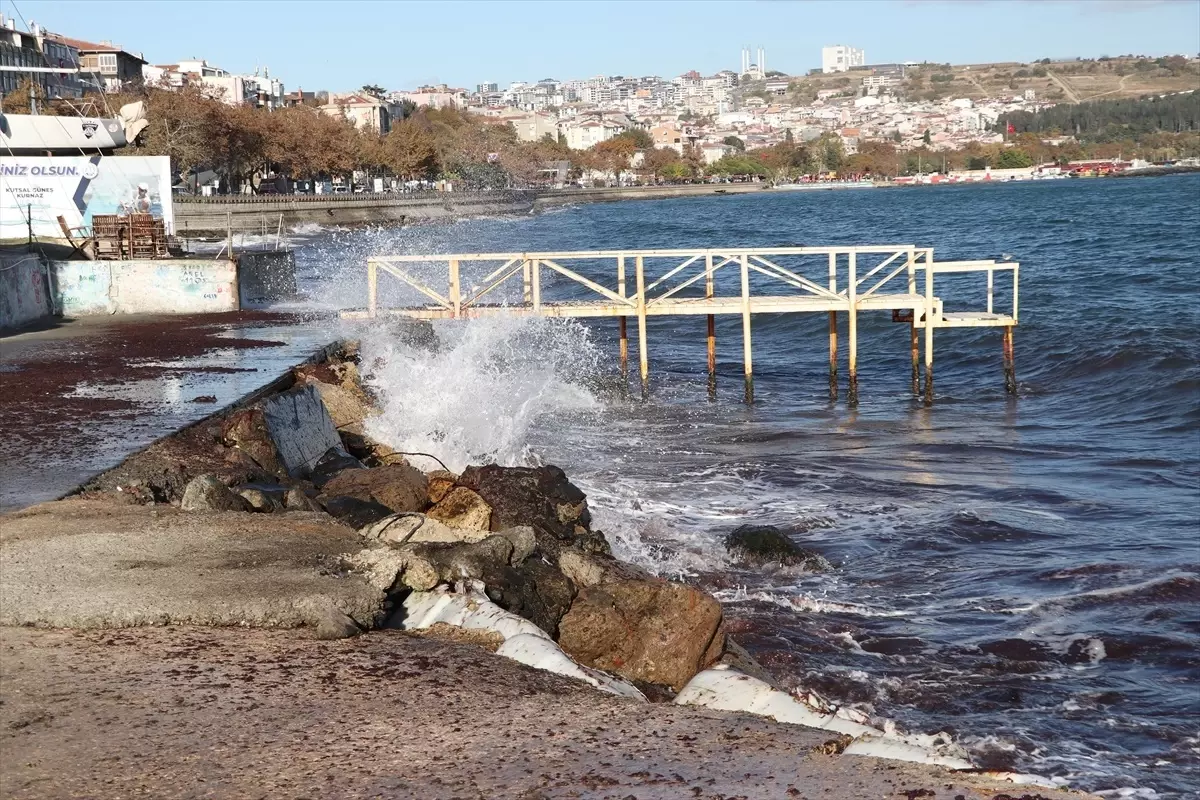 Tekirdağ’da Poyraz Deniz Ulaşımını Olumsuz Etkiliyor