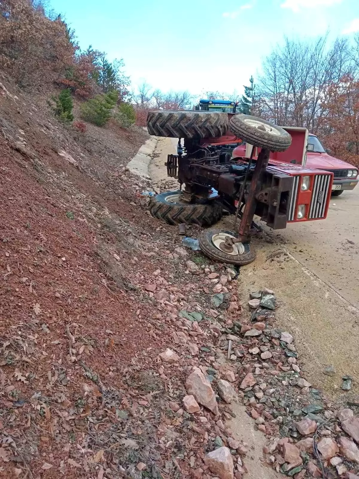 Kastamonu’da Traktör Devrildi: Sürücü Yaralandı