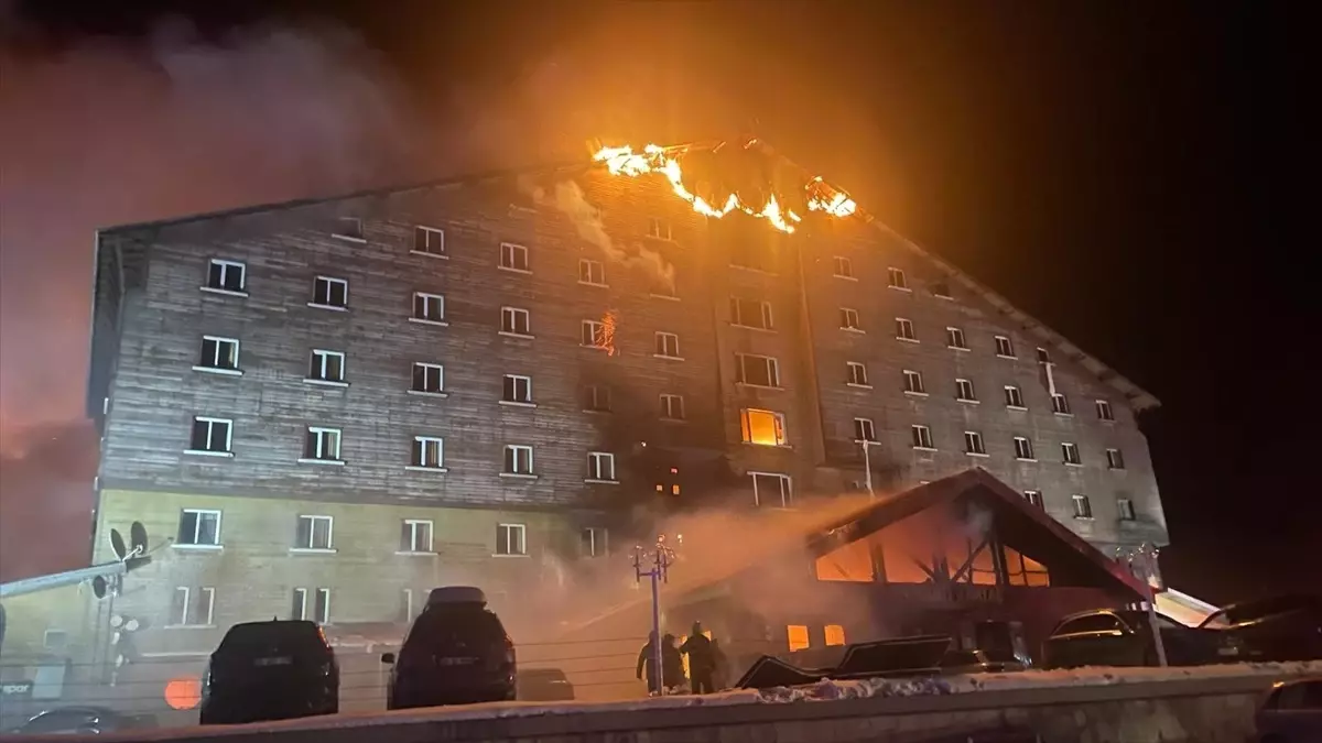 Kartalkaya’da Otel Yangını: 3 Ölü, 11 Yaralı